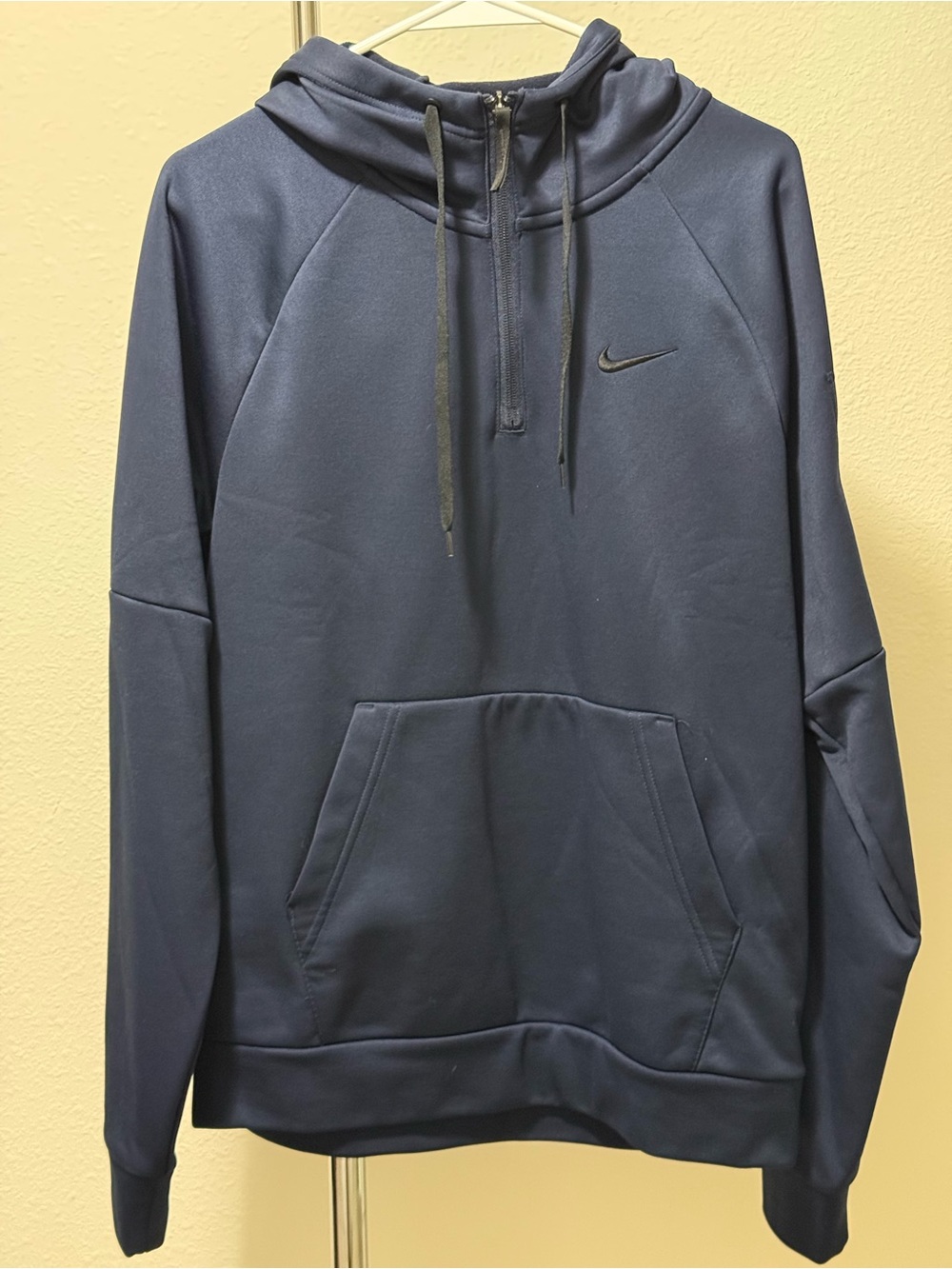 Nike Therma Fit Men's Navy Pullover Hoodie - Athletic Half-Zip Sweatshirt